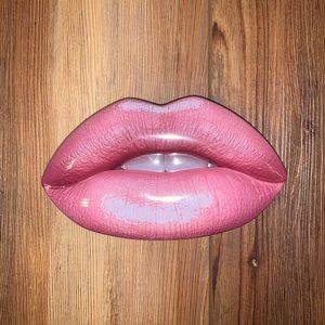 Huda Beauty Lip Contour Kit